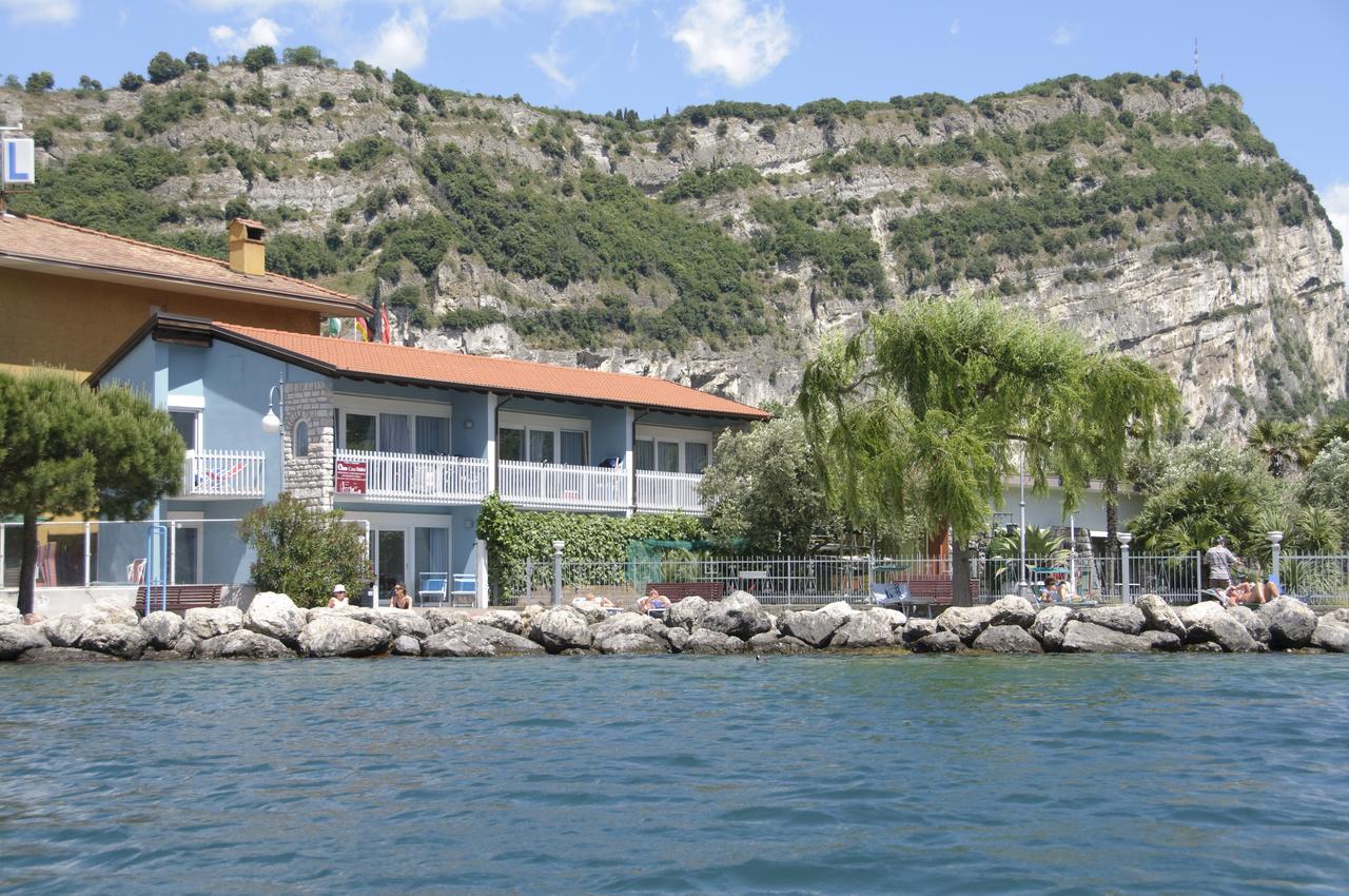 טורבולה Casa Toblini Al Lago On The Beach מראה חיצוני תמונה